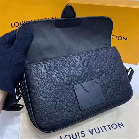 s lock lv|S Lock Messenger Monogram Taurillon Leather .